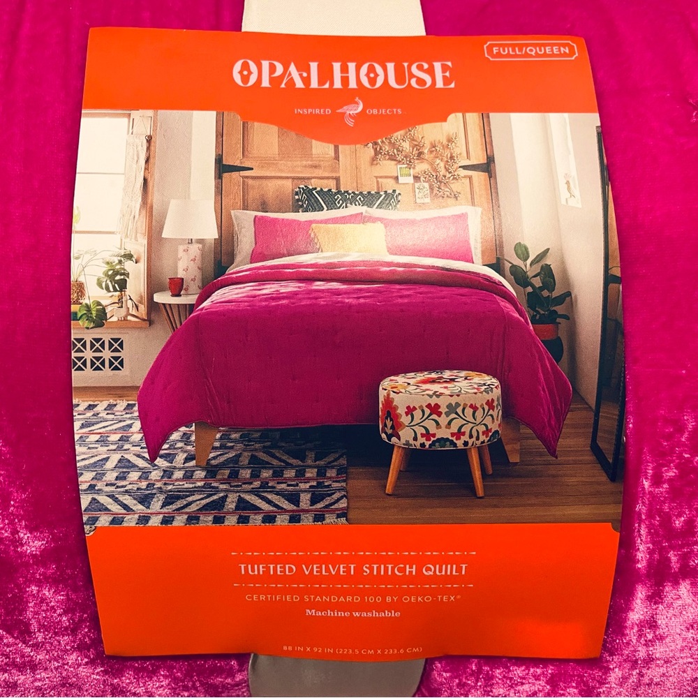 Opalhouse - Tufted Velvet Stitch Quilt - Hot Pink - BRAND NEW!! - Rare/HTF !!